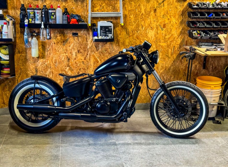 Honda Shadow VT600 Bobber Czarna Satyna