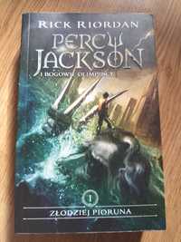 Książka "Percy Jackson I Bogowie Olimpijscy: Złodziej Pioruna"