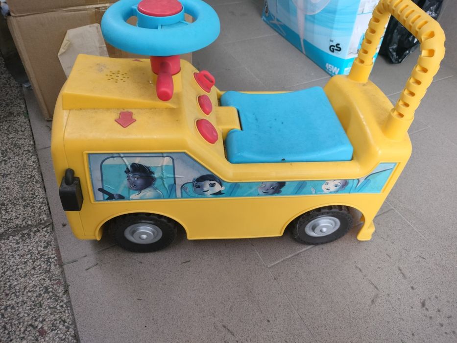 Autobus little tikes jeździk