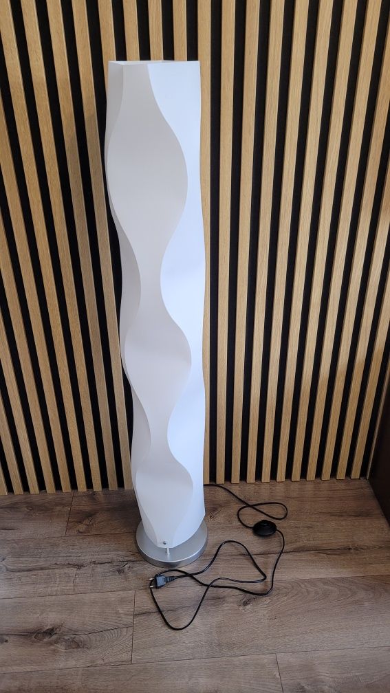 Lampa stojąca, wyłącznik nożny