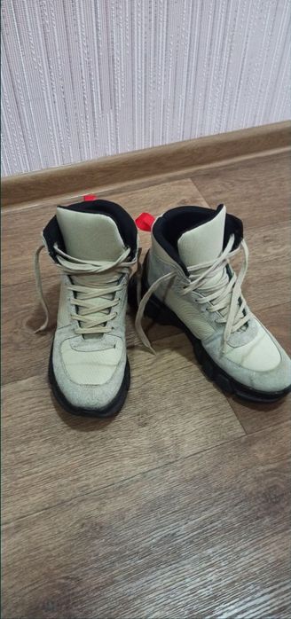 Високі кросівки Італія, хайтопи