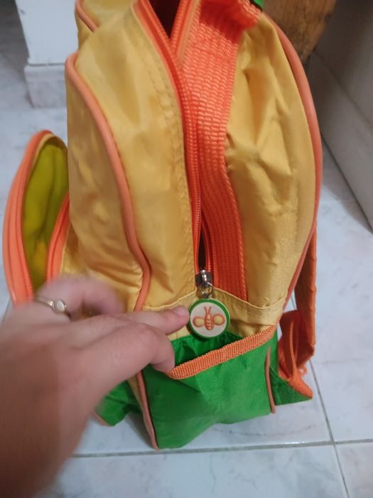 Mochila escolar crianças