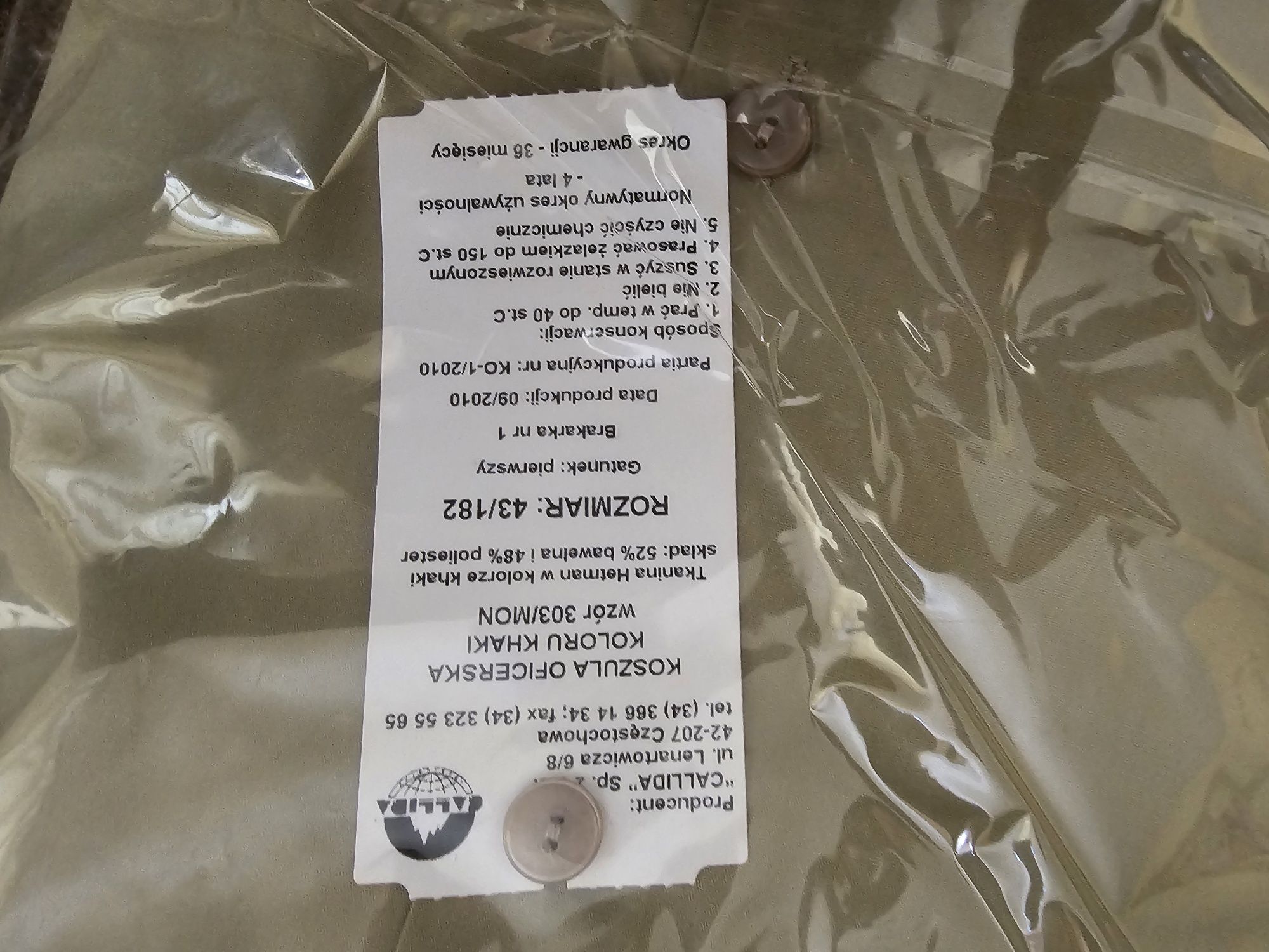 Koszula wojskowa koloru khaki