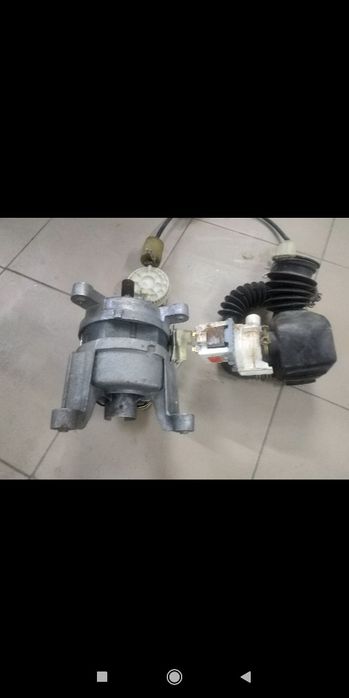 Мотор  и насос на стирадьну машину Ардо.