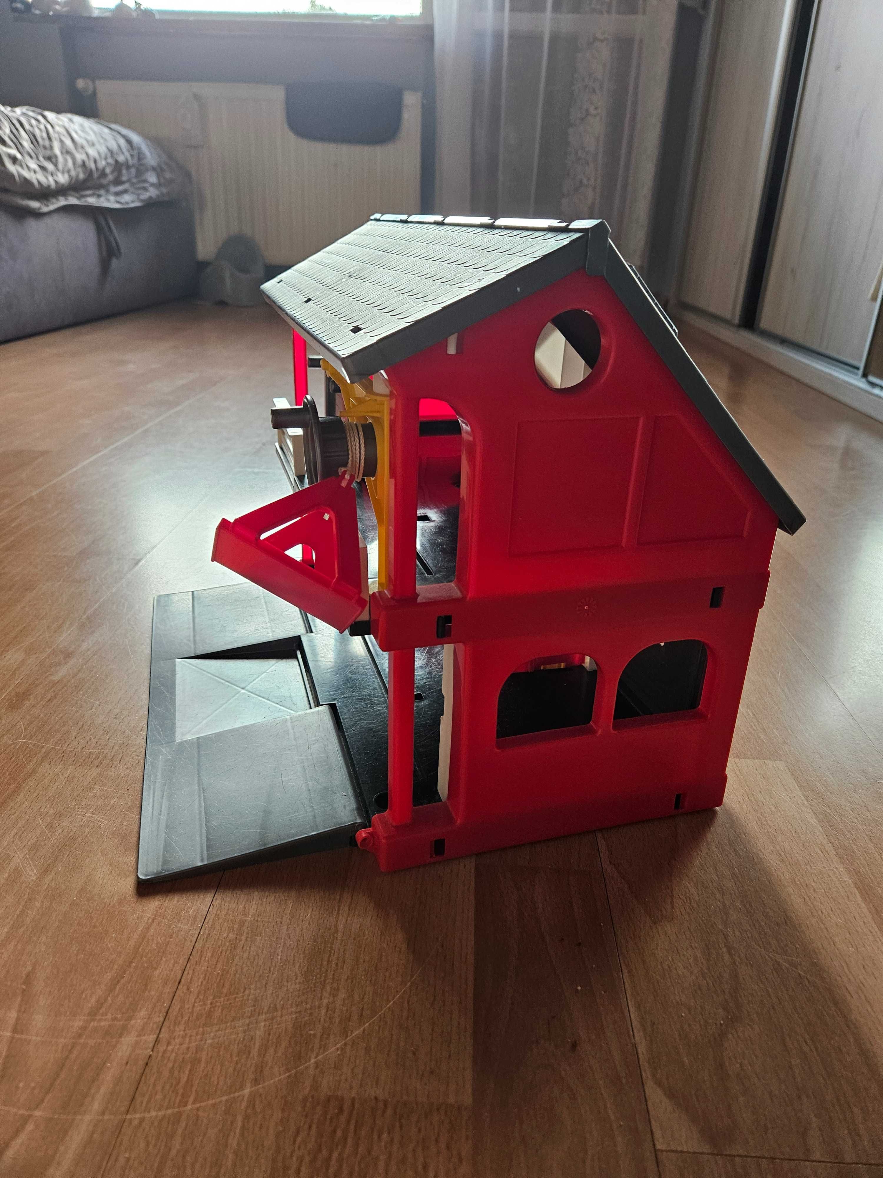 Wader 25410 Play House remiza strażacka