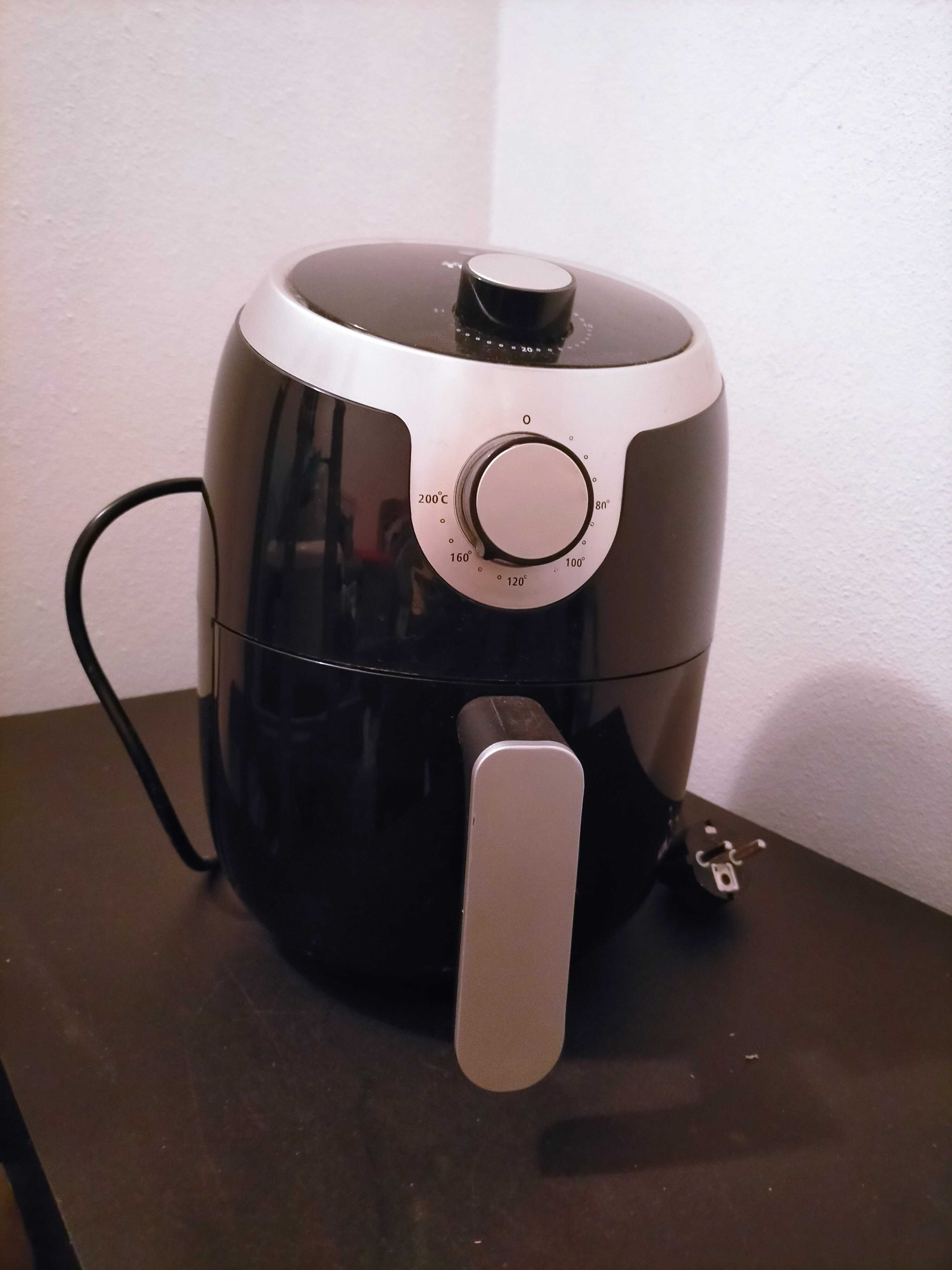 Airfryer Tristar compacta e funcional
