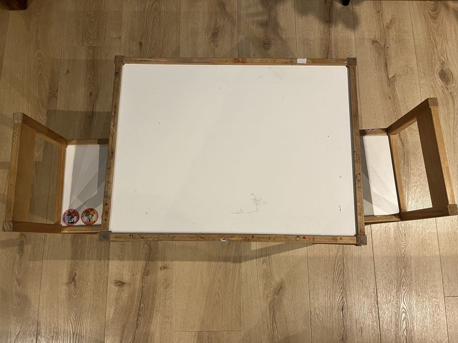 Stolik dzieciecy z krzeslami Ikea