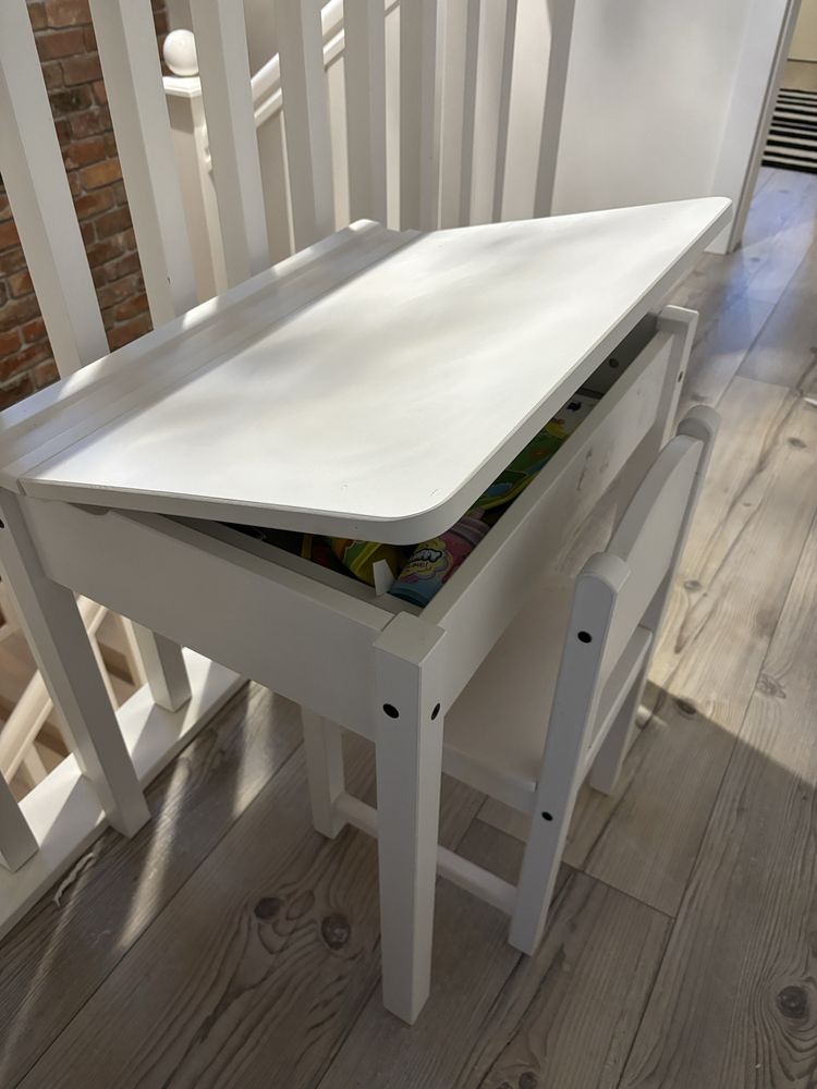 SUNDVIK Ikea biurko z krzesełkiem dla dziecka
