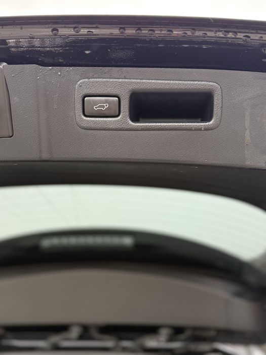 Автомобіль Lexus NX 200T