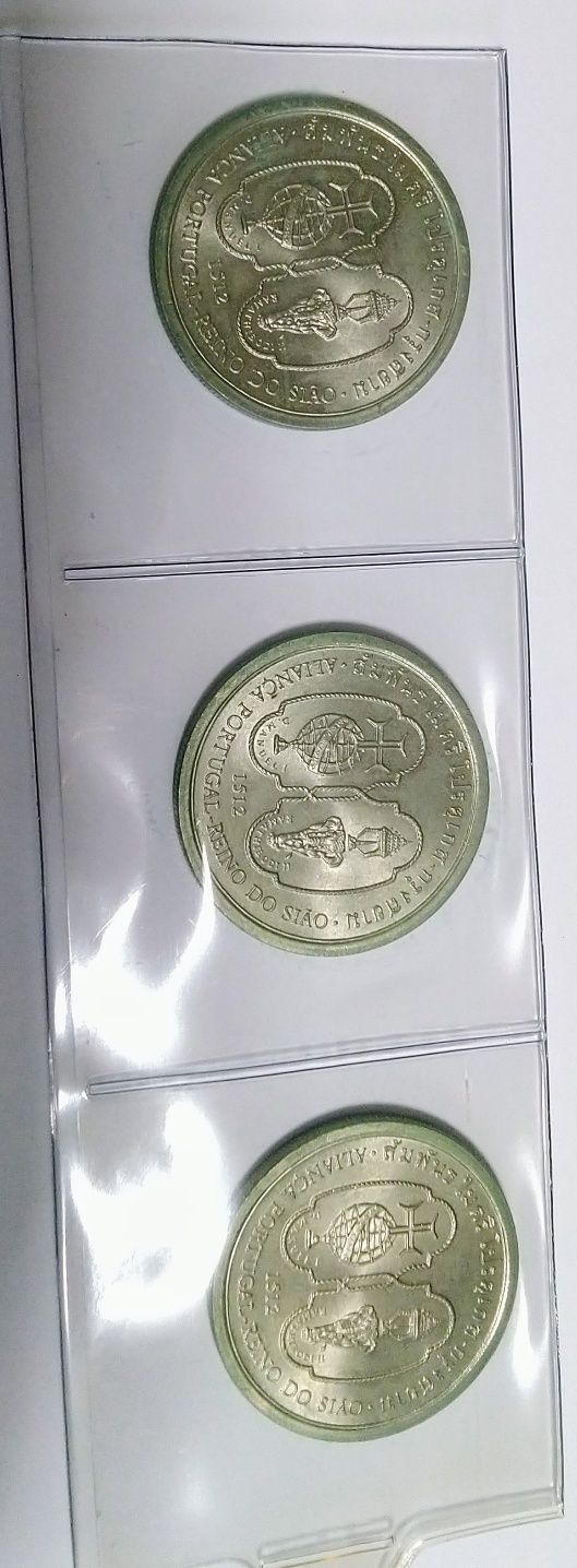 Moedas de 200 escudos de 1991, 93 e 96