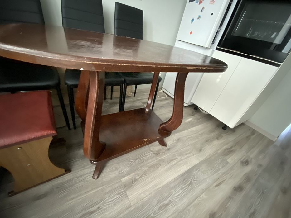 Стіл деревяний міцний