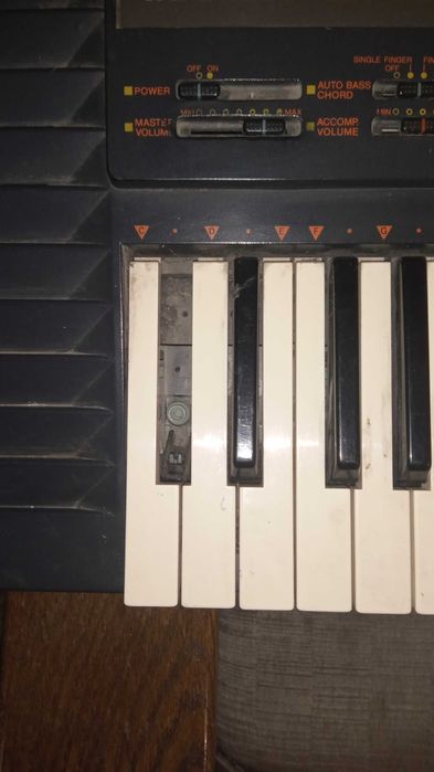 Синтезатор Yamaha PSR 28