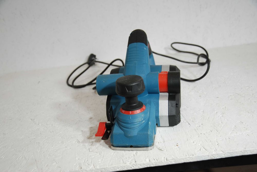 Strug Erbauer 1050 W