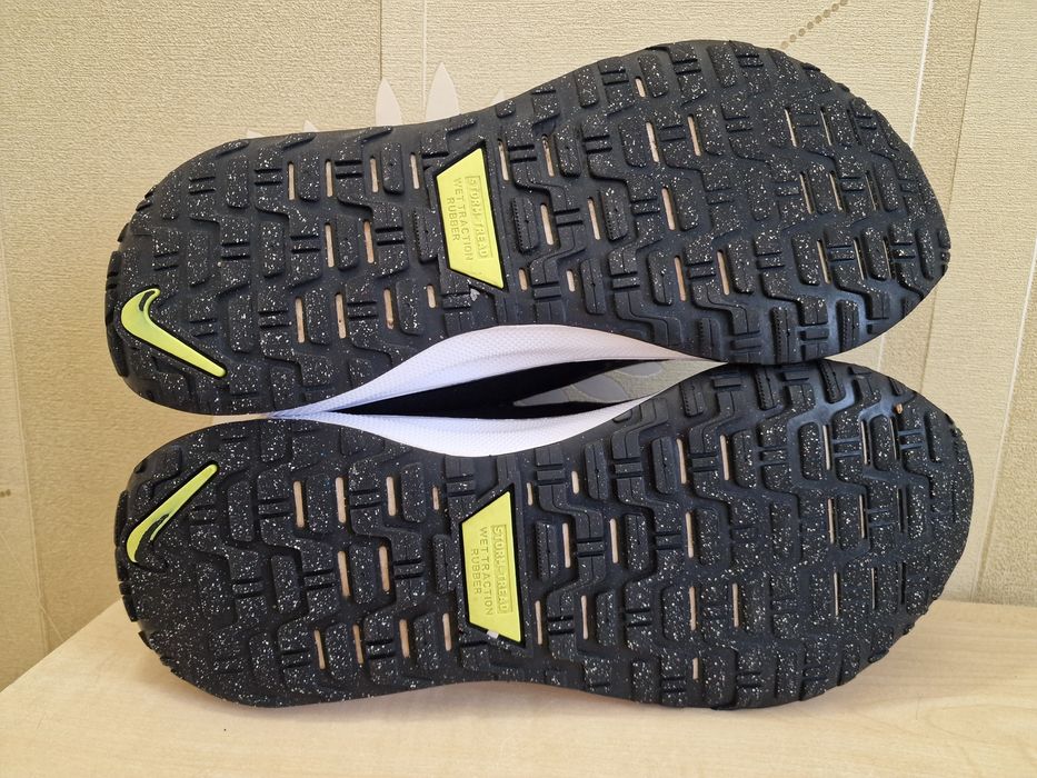 Кросівки чоловічі Nike Reactx Gore-Tex 47.5