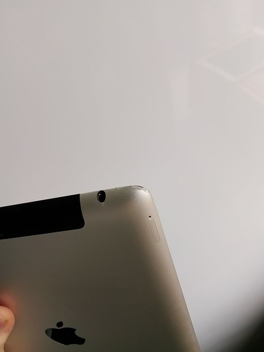 Планшет Apple iPad 4 9.7" 64 ГБ