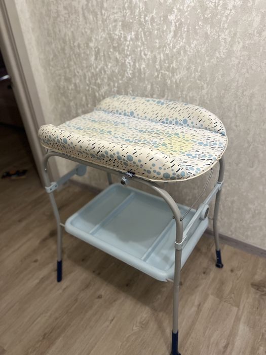 Пеленальний столик-ванночка chicco cuddle & bubble