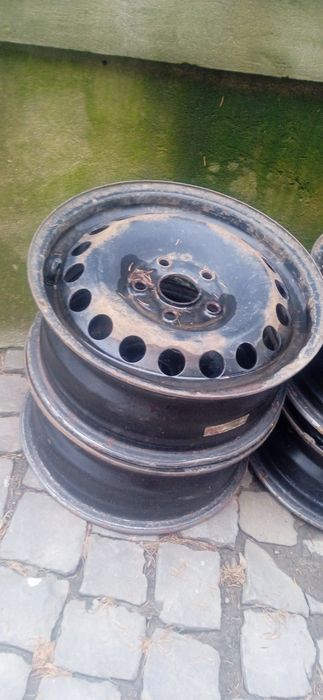 Диски для авто 15 залізні 6J* 15H2 ET47