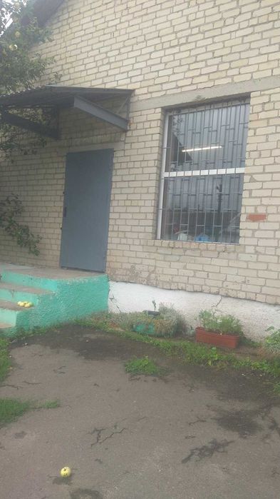 Комерційне приміщення 350 кв.м.