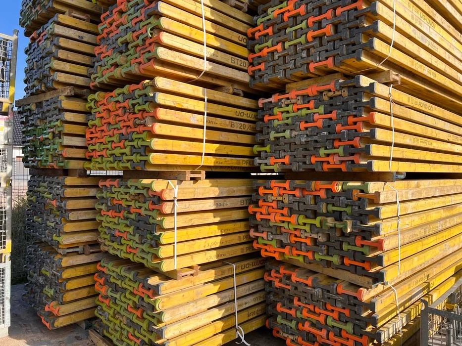 Dźwigary szalunkowe Używane - DOKI, LEGARY z okuciami