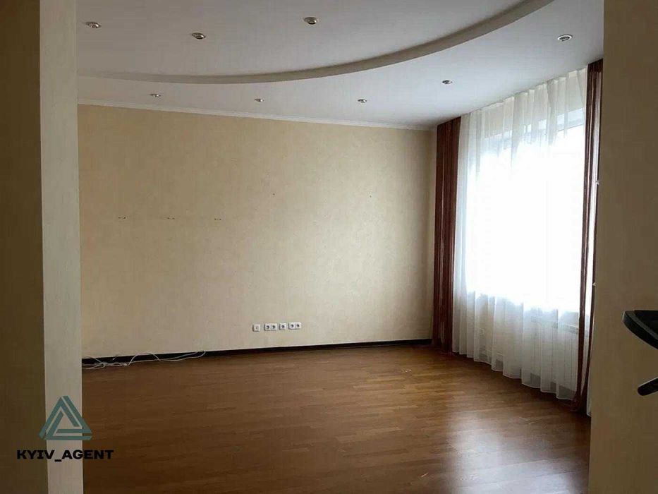 Продаж від першого власника Повноцінна 2к 90 м2 по вул.Урлівська 16/37