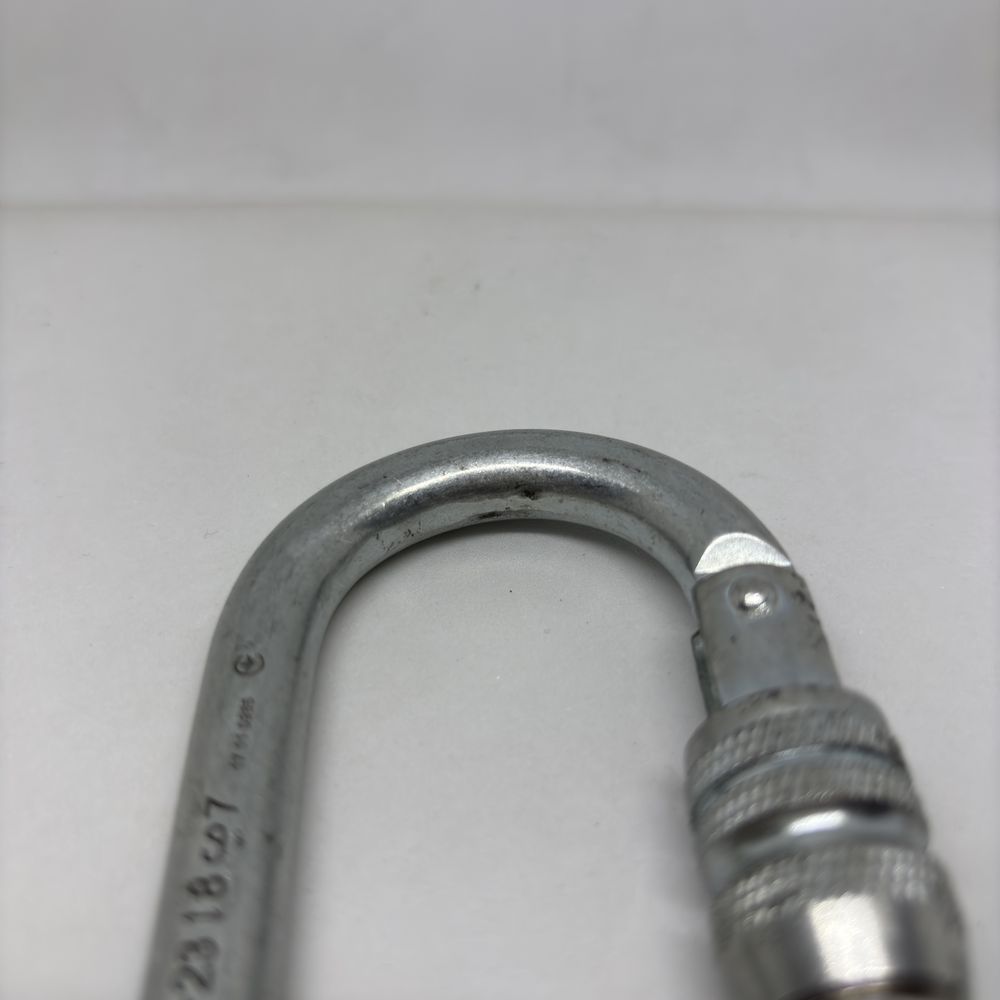 Карабін сталевий First Ascent Oval 23kN KeyLock (FA 8003)
