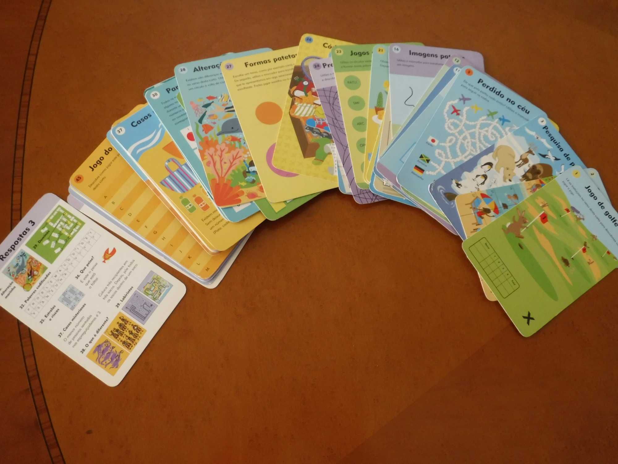 Cartas com jogos e puzzles variados
