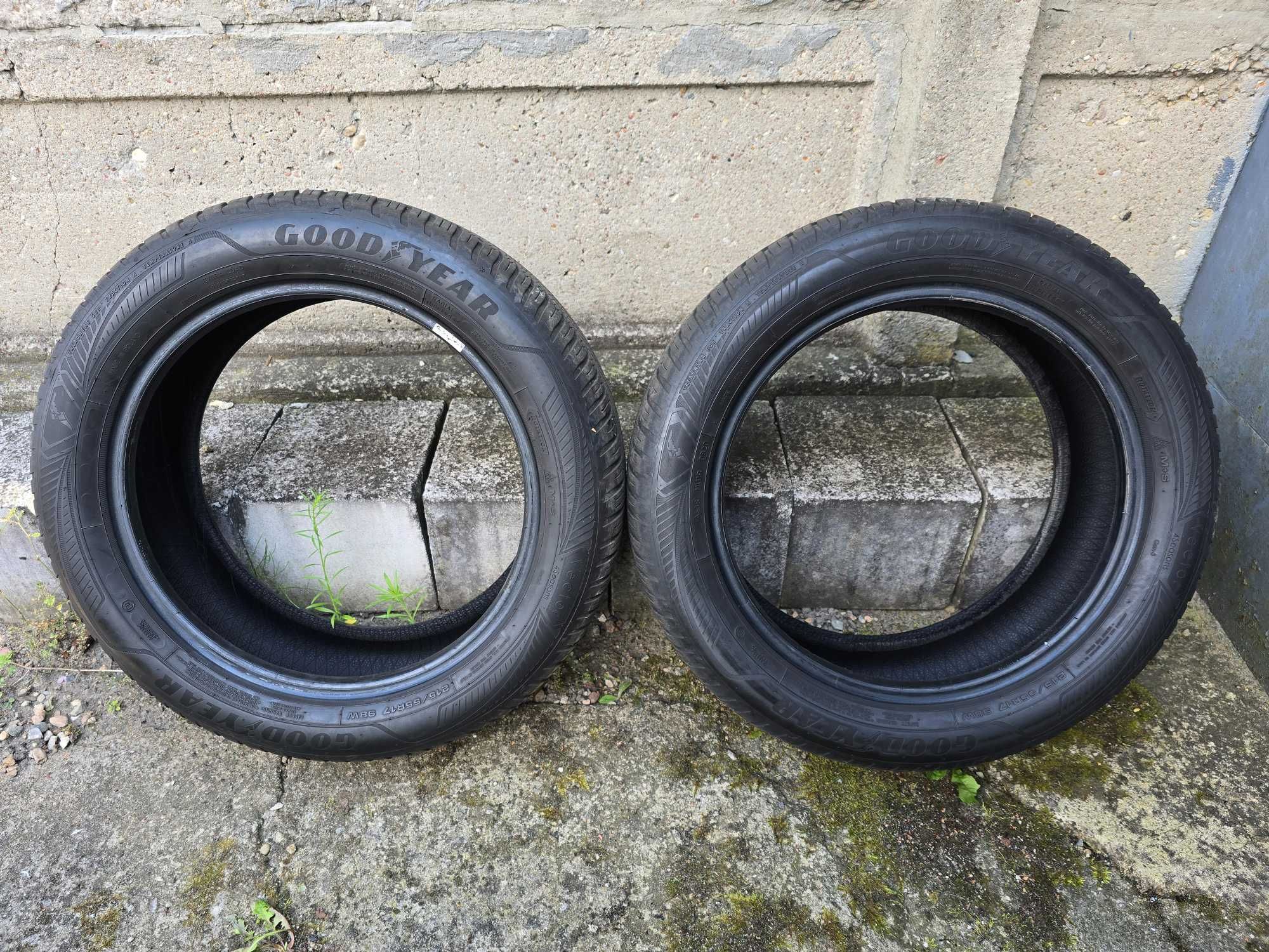 2x Goodyear Vector 4Seasons Gen-3 215/55/R17 98W