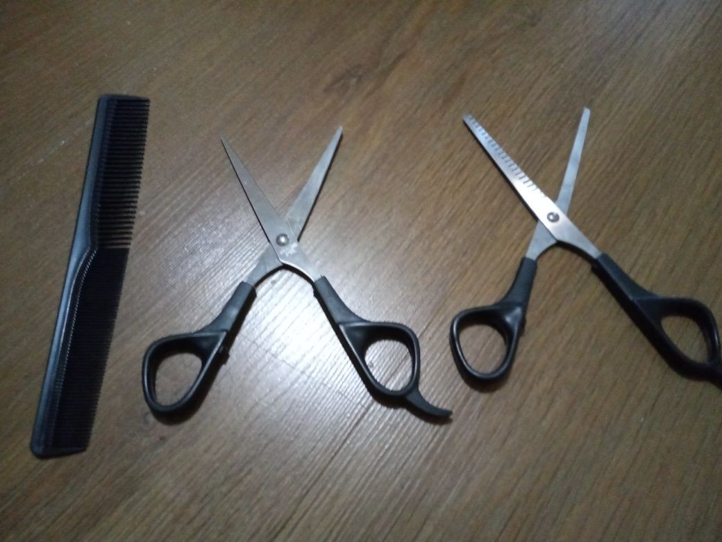 Набір перукарських ножиц