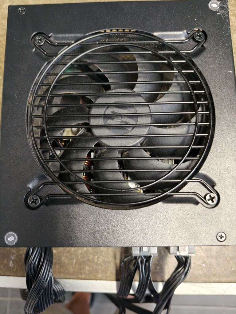 Zasilacz Silentium Vero M3 Bronze 700W modularny sprawny