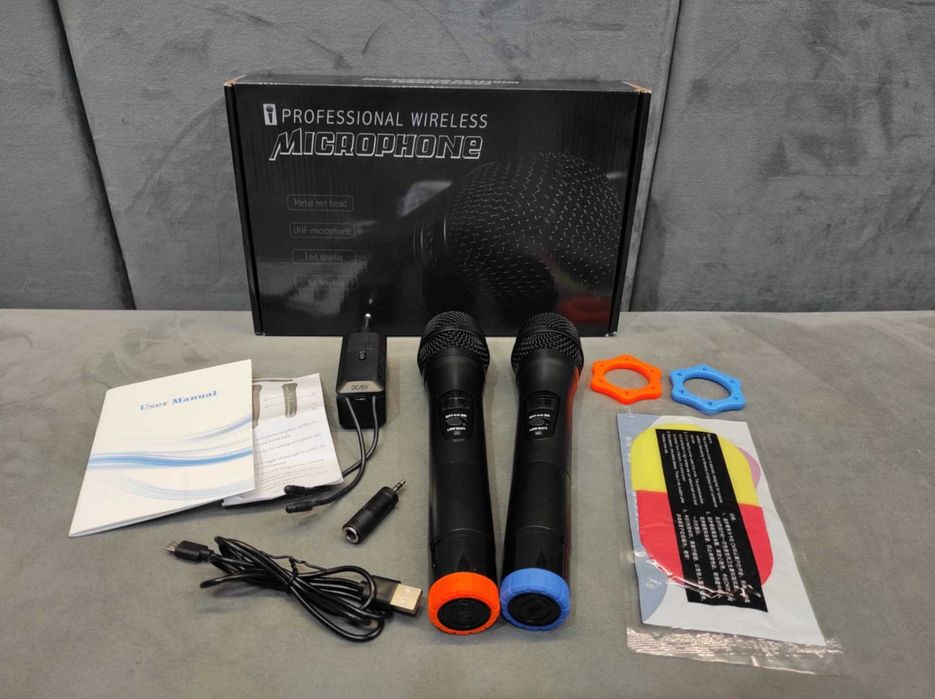 Zestaw mikrofonów bezprzewodowych.