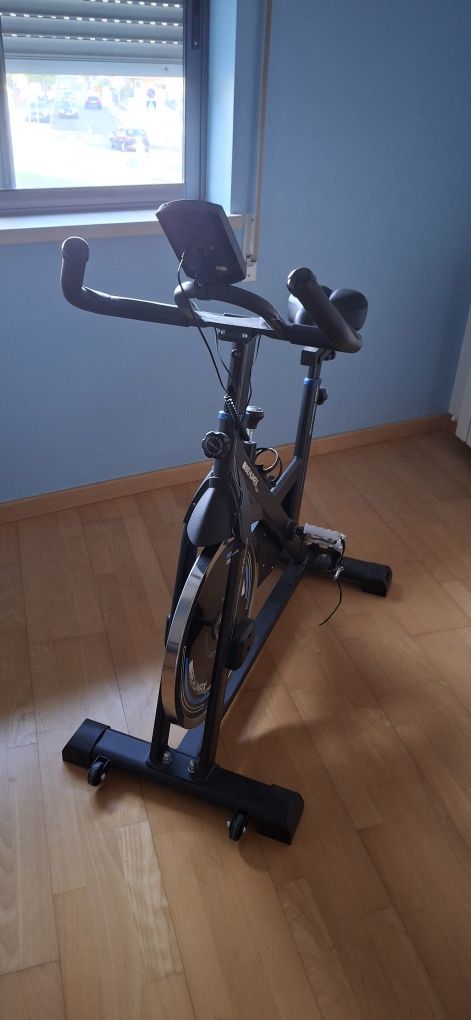Bicicleta de Spinning BEHUMAX Extreme Fit 1500
