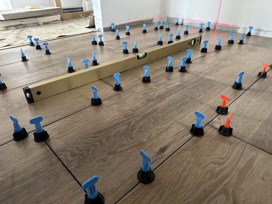 Kafelkowanie domów mieszkan tarasów, schodów