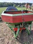 Rozsiewacz Amazone 803 z nadbudowa  do 1000kg