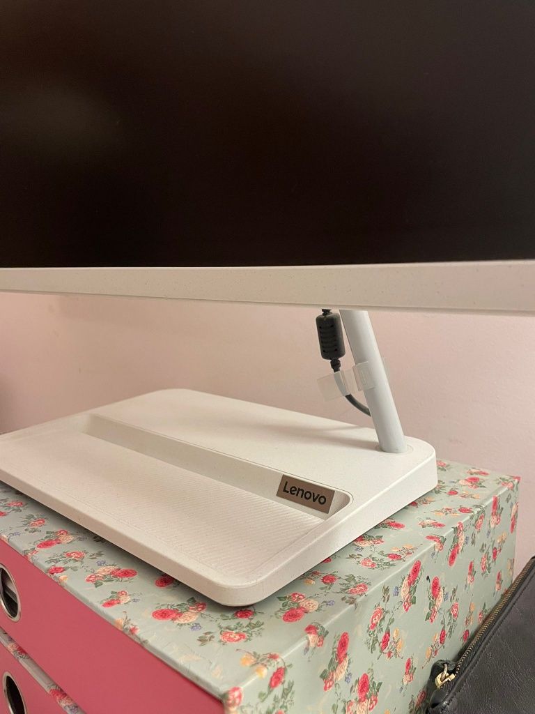 Monitor All in One Lenovo