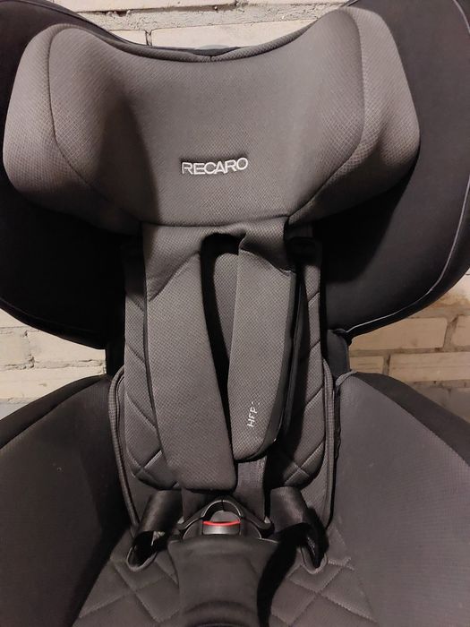 Fotelik Recaro Optiafix 9-18 kg