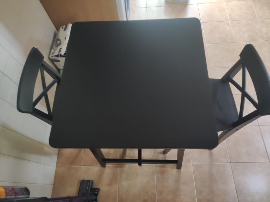 Mesa alta de refeição