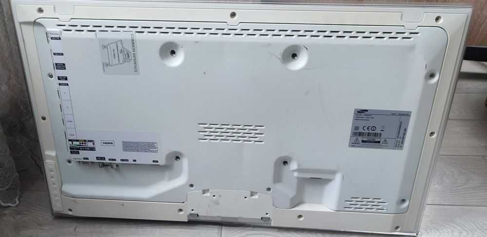 Телевізор Samsung 32" Smart TV