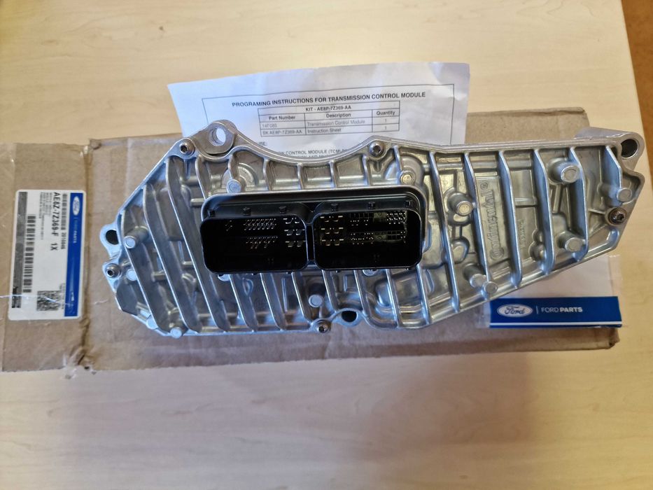 AE8Z7Z369F (2015846) Модуль керування акпп  для ford.