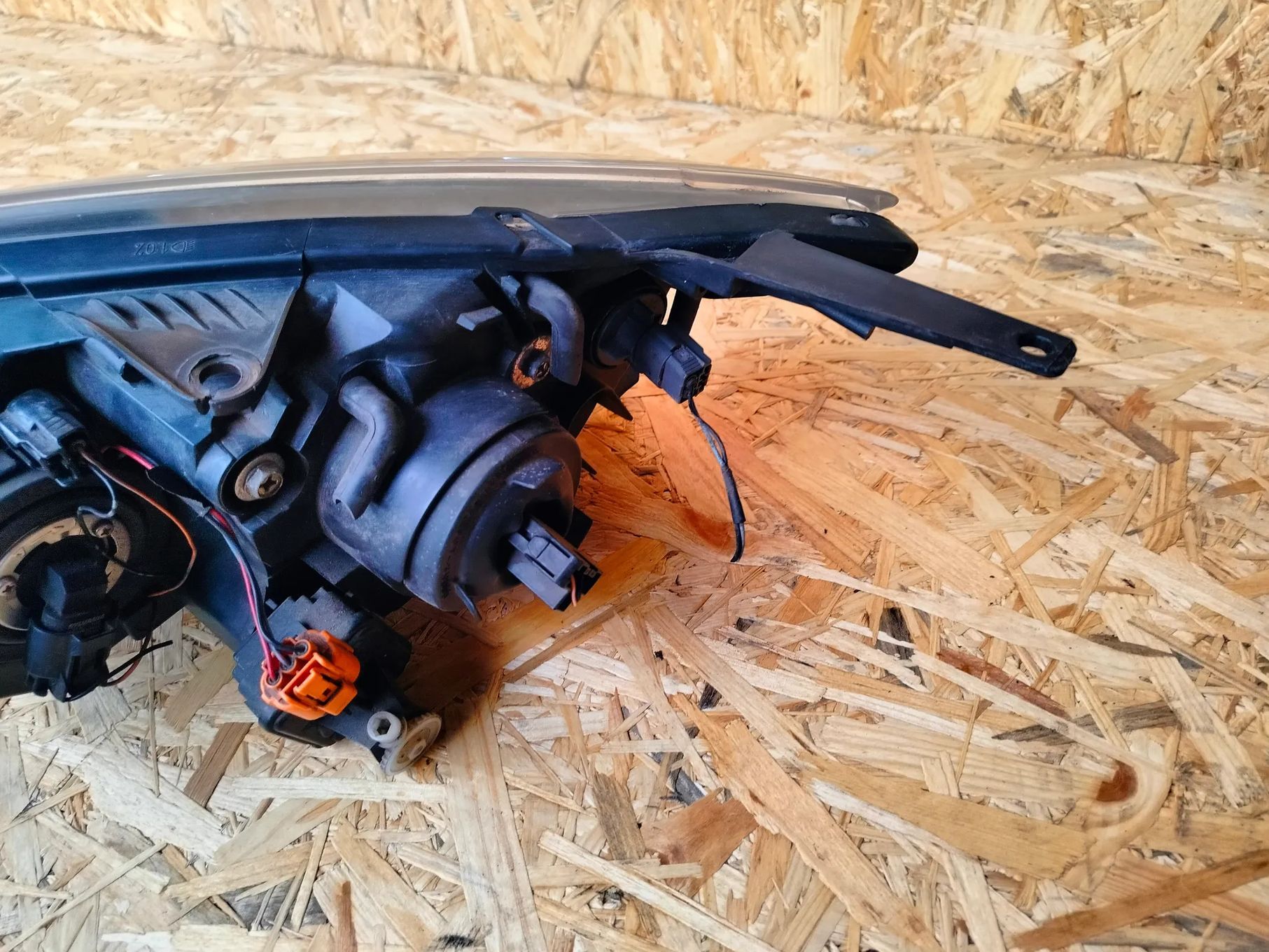 Lampa Przód Przednia Prawa Mazda 3 BK 03-09r.