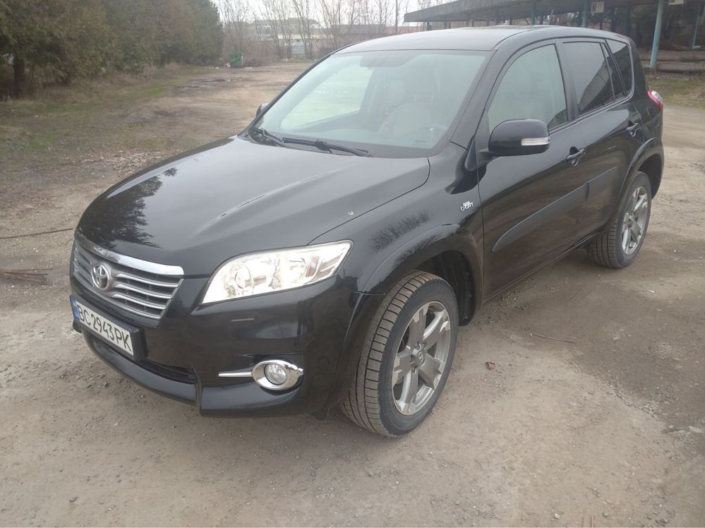 Toyota Rav 4 2,2 D4D 2011p