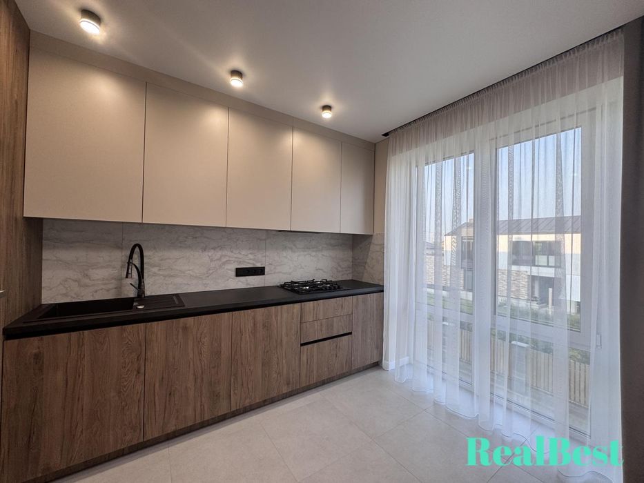 Продаж / Квартира / Боголюбова, Щасливе, Рівне