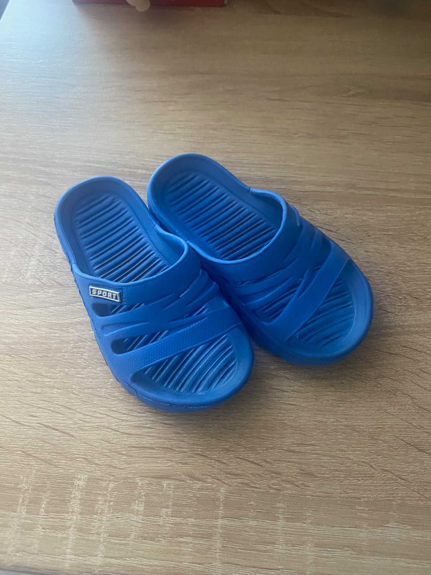 Klapki dziecięce r. 22