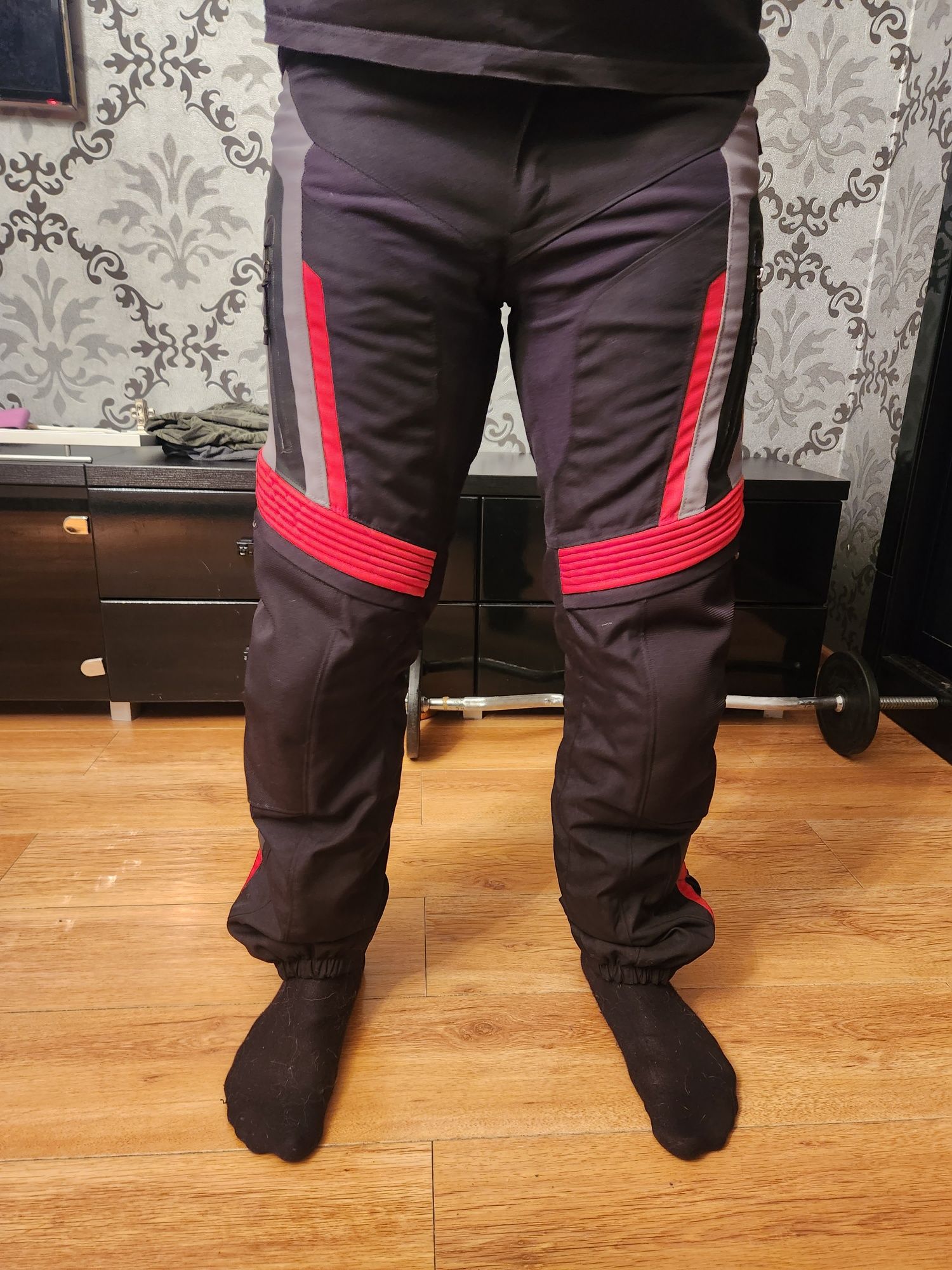 Продам комбез раздельный Dainese Ducati