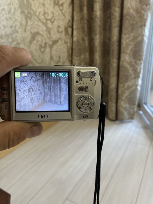Продам фотоаппарат UFO DC6325.