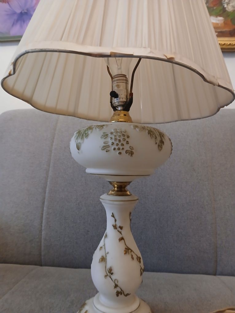 Lampa antyk u.s.a. leviton