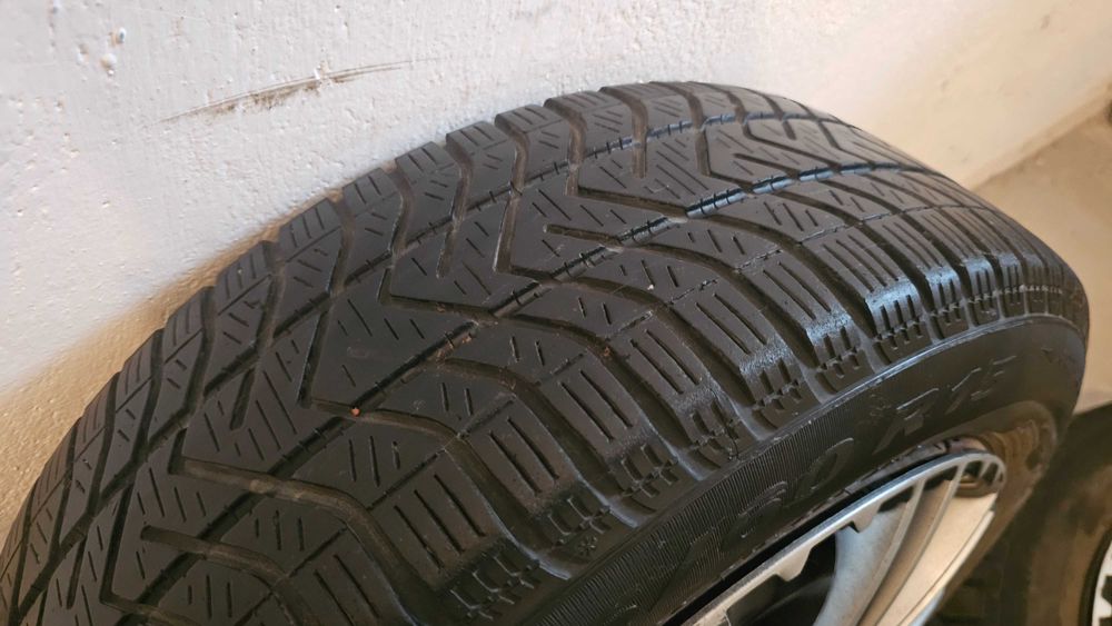 Koła zimowe Škoda Fabia 185/60 R15 Pirelli, kołpaki gratis!