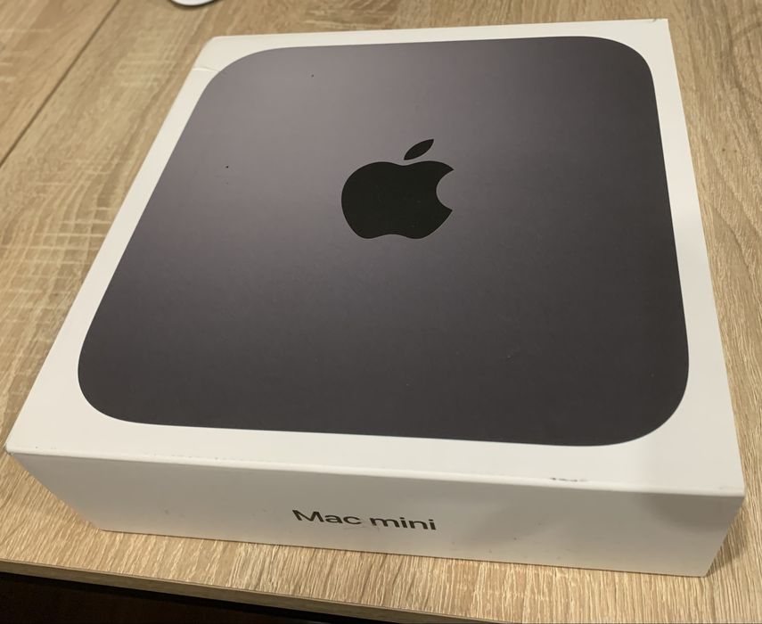 Коробка від Mac Mini 2018