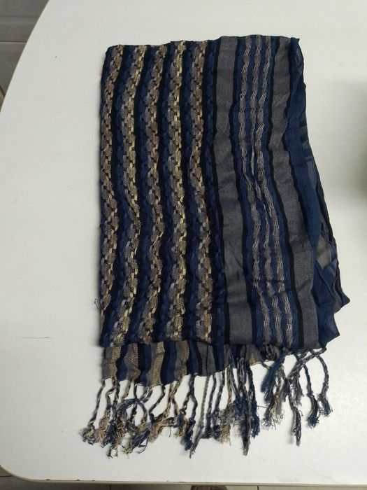 Echarpe com várias cores