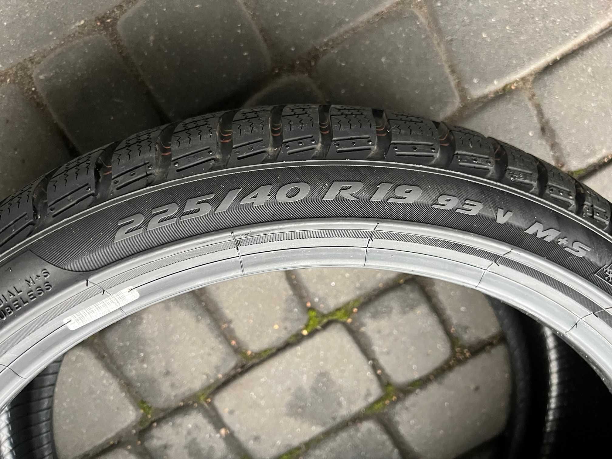 JAK NOWE Opony Pirelli Sottozero 3 - 225/40/19