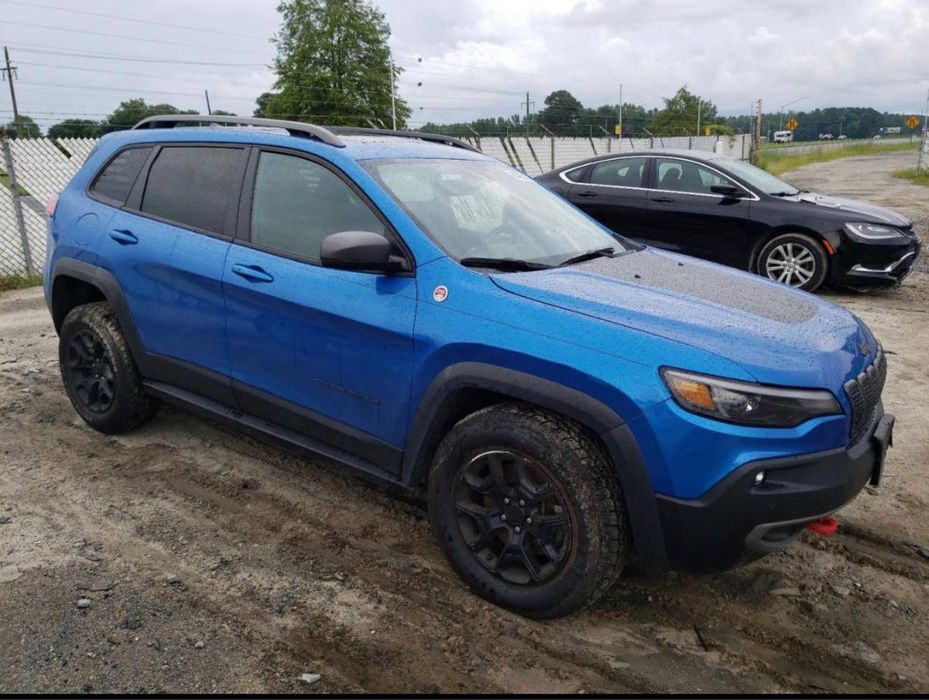 Jeep Cherokee Trailhawk Розборка речаг полуось бампер крило